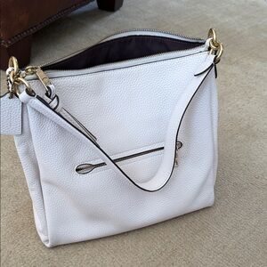 Coach White/cream Leather Shoulder Bag